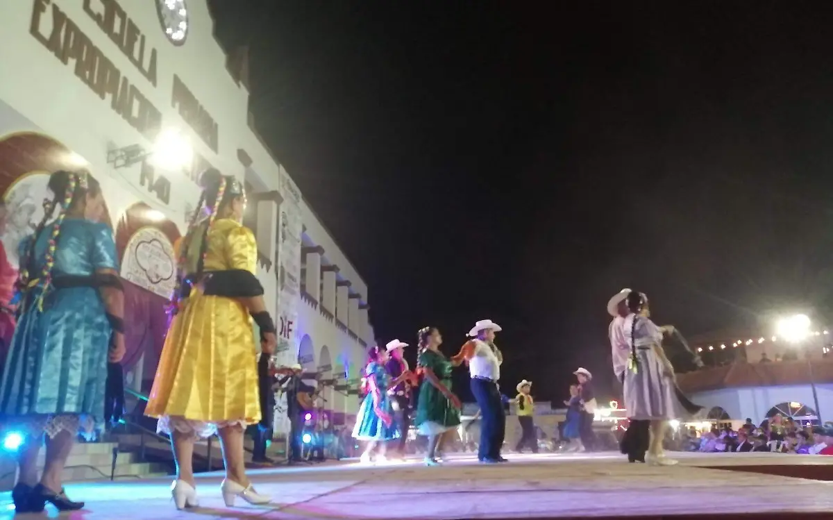 Exhortan al Mitote Folklórico Internacional en Pueblo Viejo 